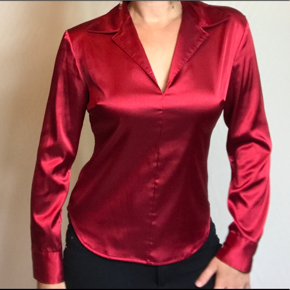 Express -stretch satin red blouse.